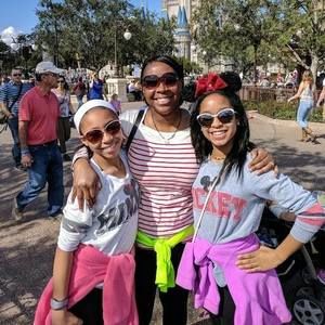 Meet your Posher, Dana